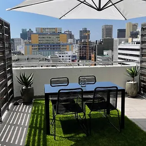 Apartment Modern Luxury With Breathtaking Views - No Load Shedding, Kapstadt